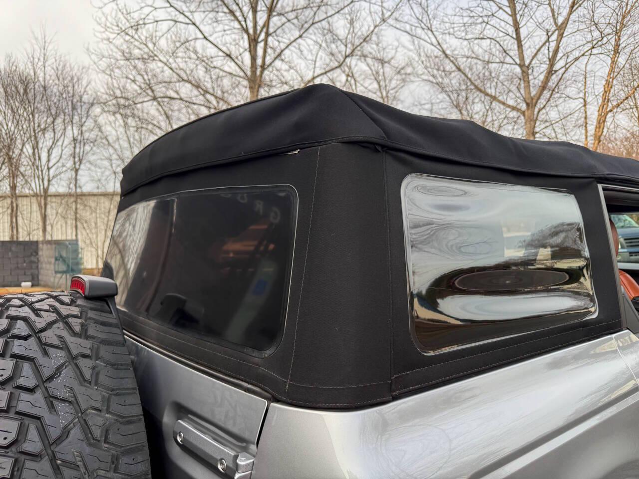 Ford Bronco Base 4-Door 2022