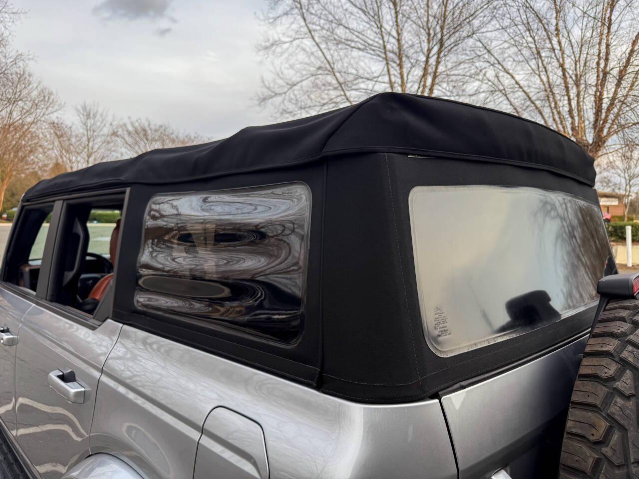 Ford Bronco Base 4-Door 2022