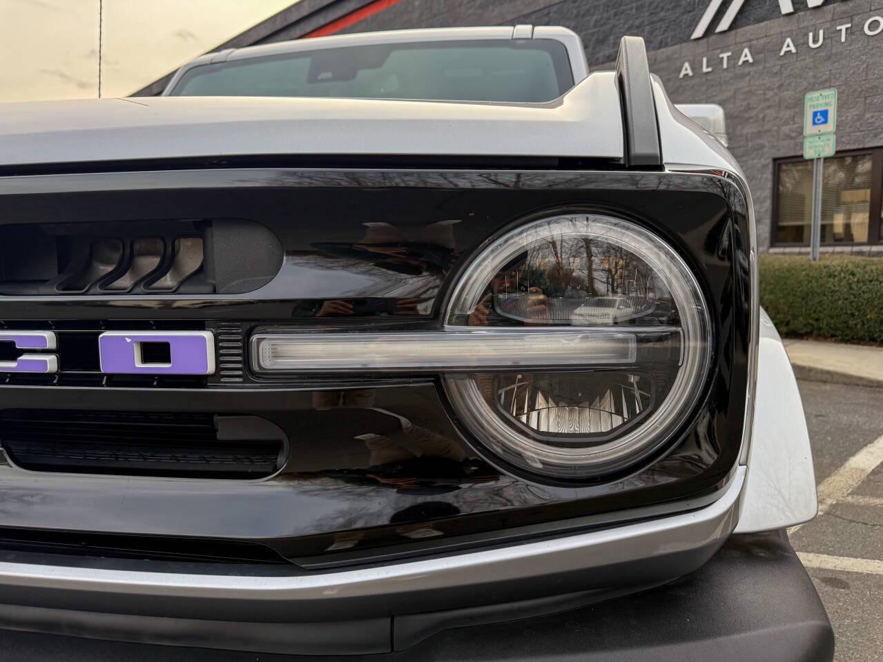 Ford Bronco Base 4-Door 2022