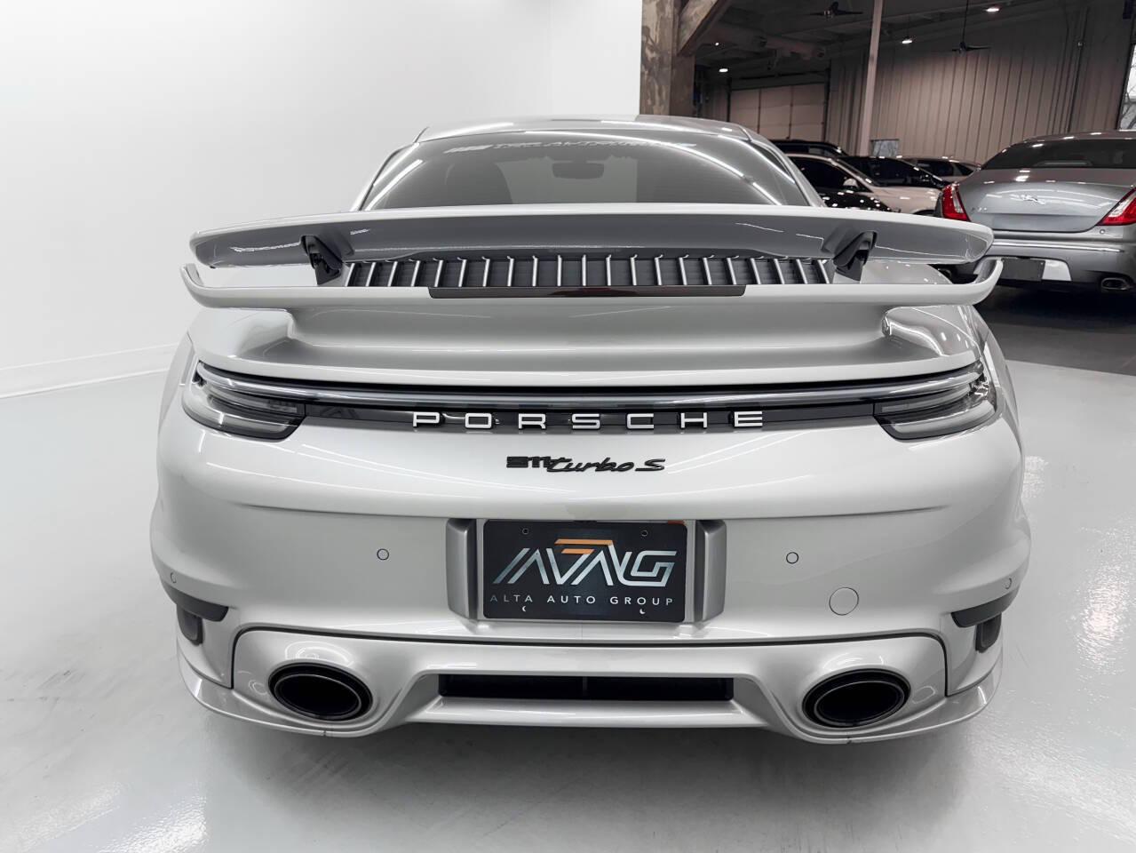 Porsche 911 Turbo  2021