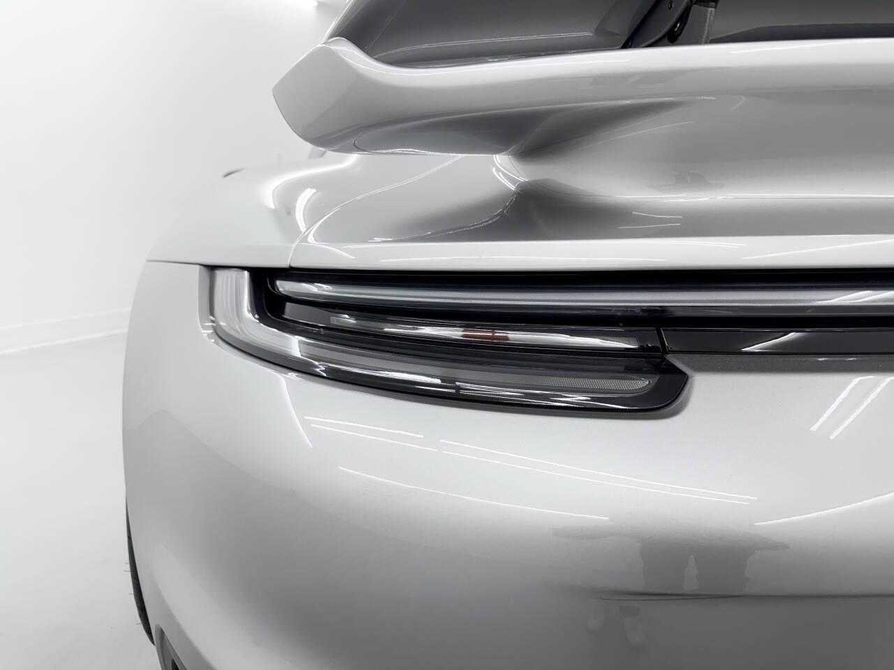 Porsche 911 Turbo  2021