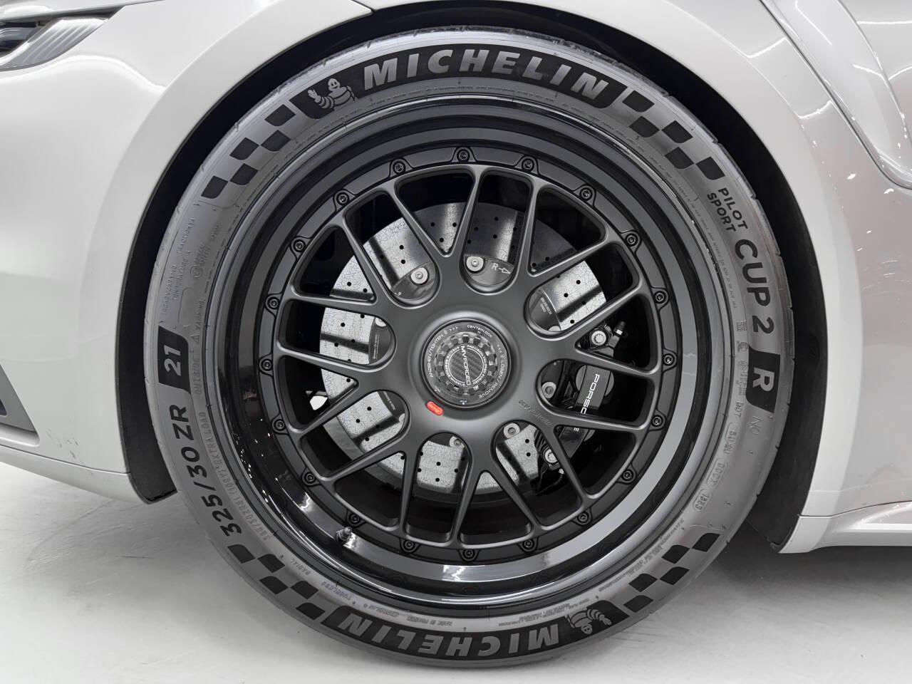 Porsche 911 Turbo  2021