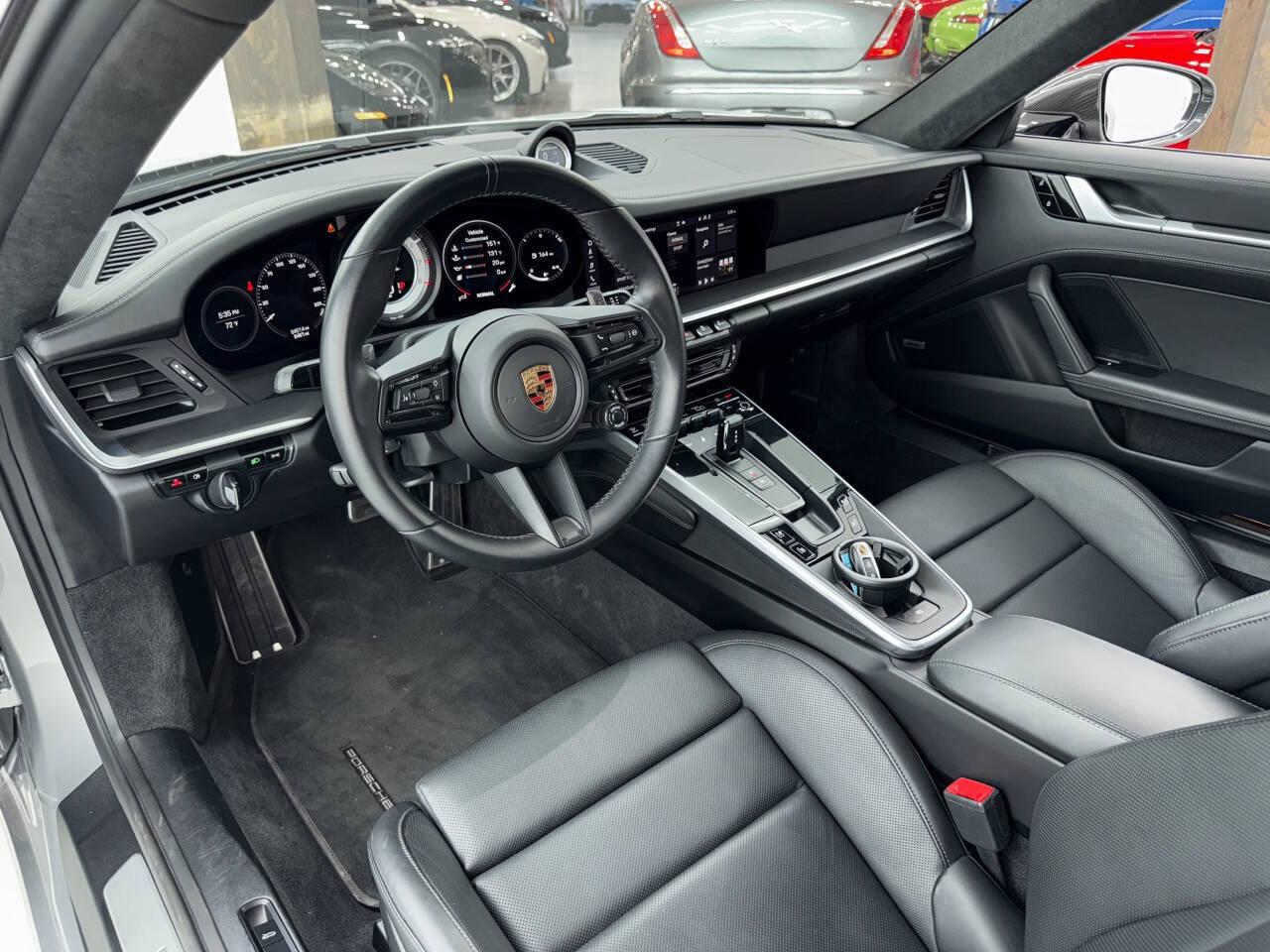 Porsche 911 Turbo  2021