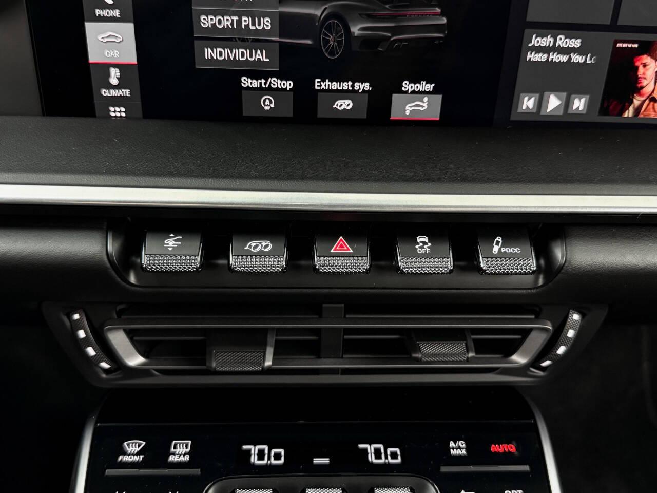 Porsche 911 Turbo  2021