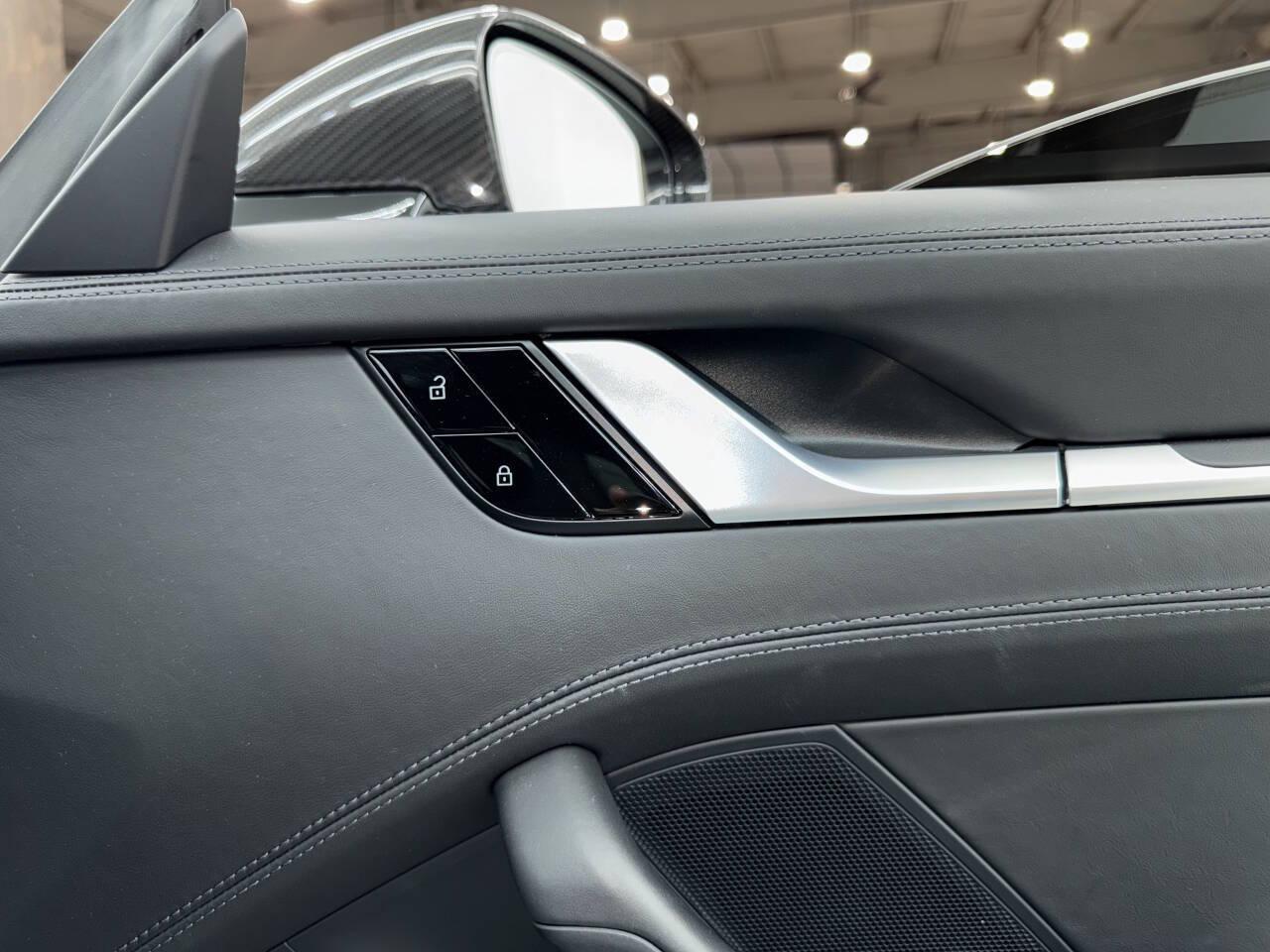 Porsche 911 Turbo  2021