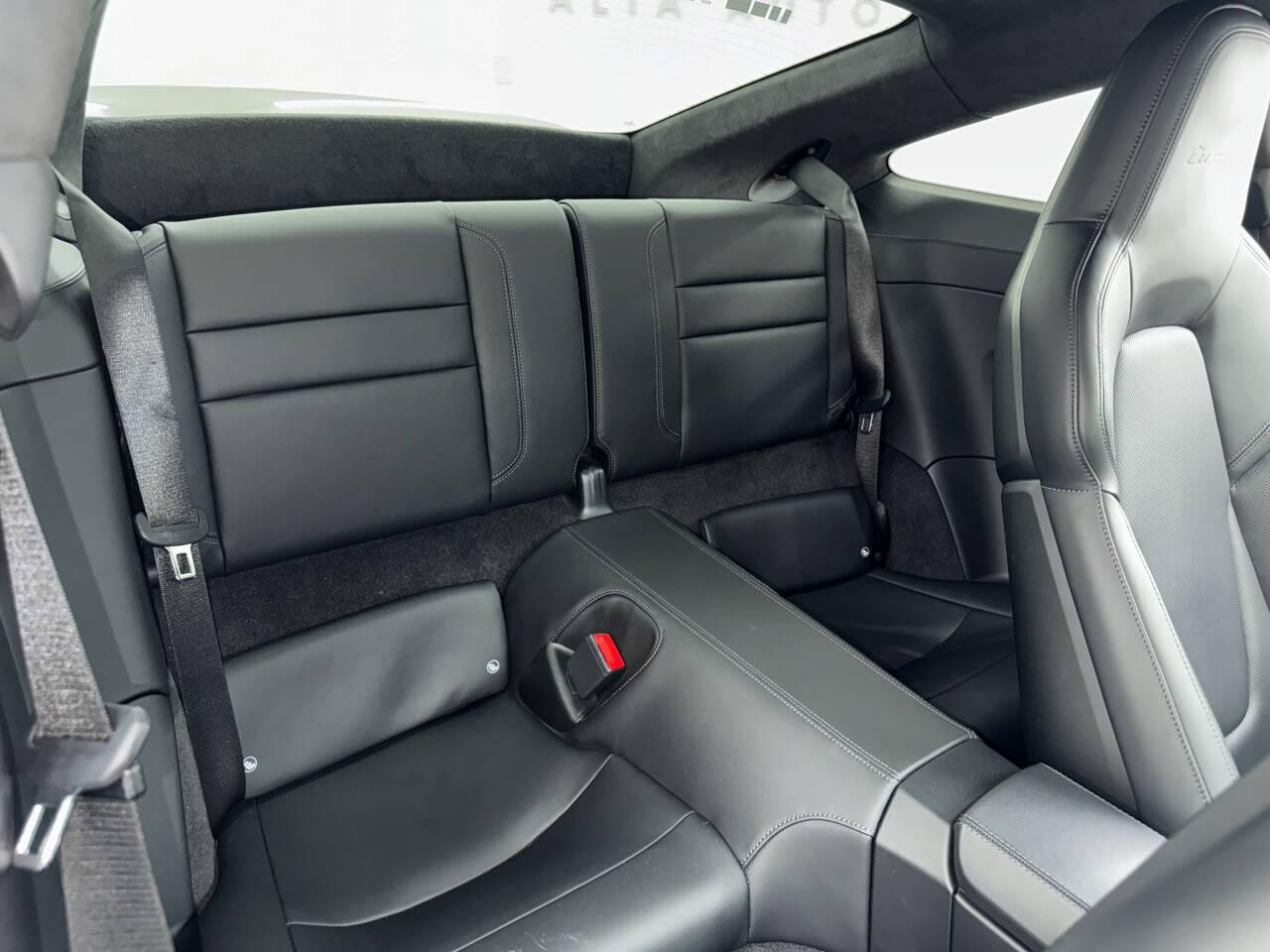 Porsche 911 Turbo  2021