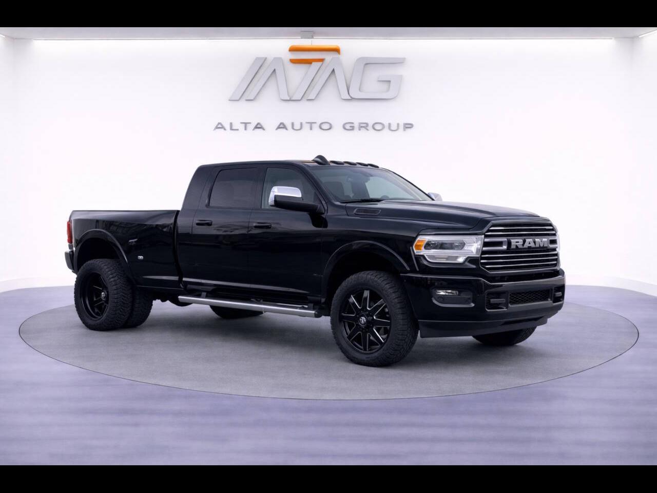 RAM 3500 Laramie Mega Cab 4WD DRW 2021