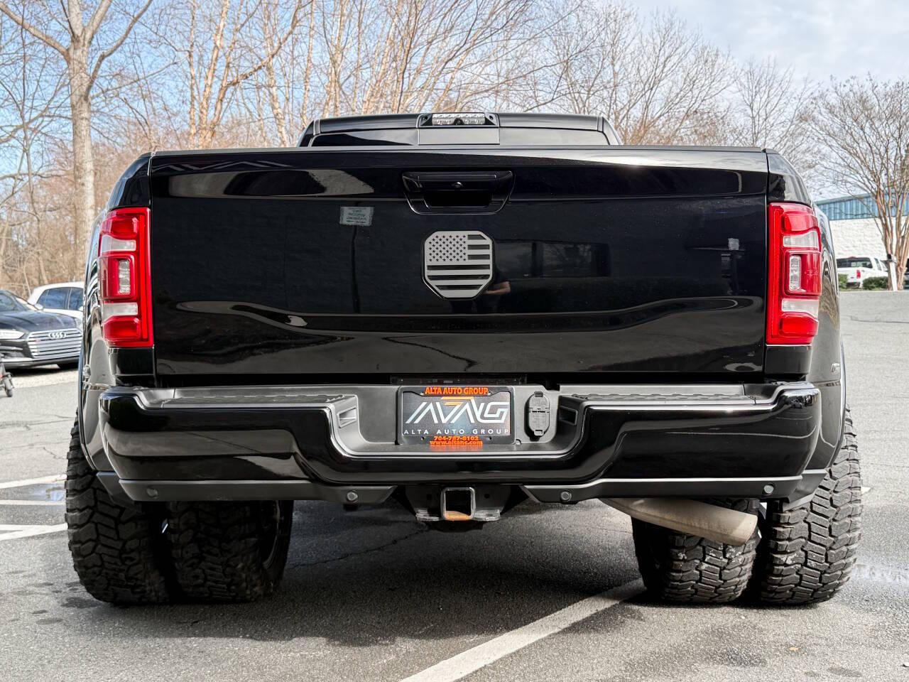 RAM 3500 Laramie Mega Cab 4WD DRW 2021