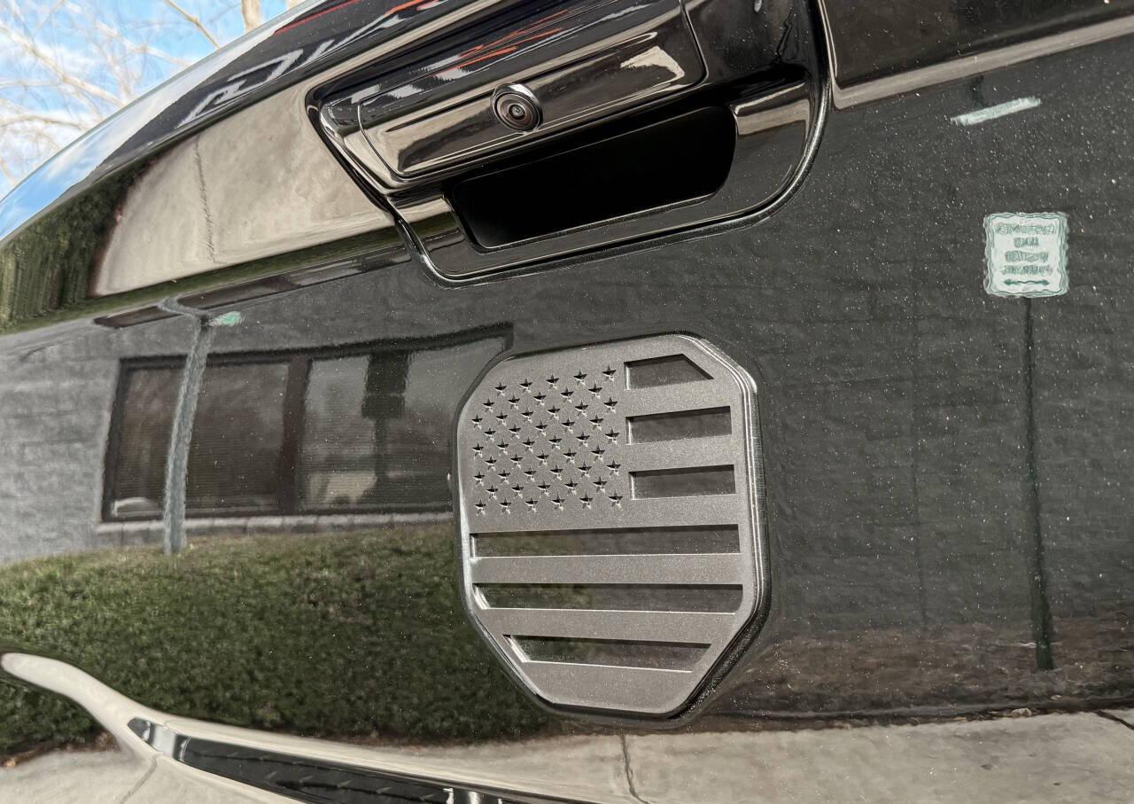 RAM 3500 Laramie Mega Cab 4WD DRW 2021