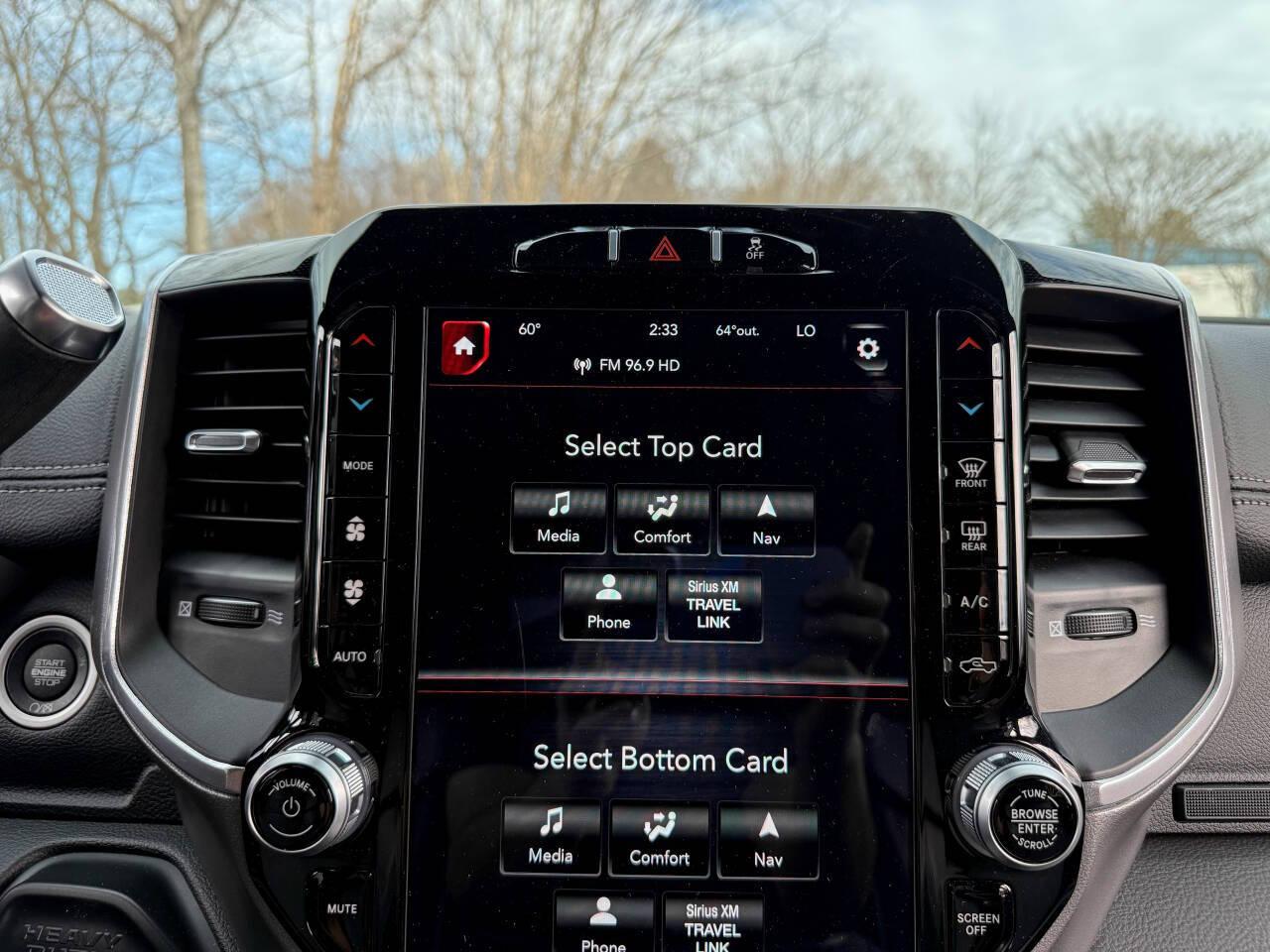 RAM 3500 Laramie Mega Cab 4WD DRW 2021