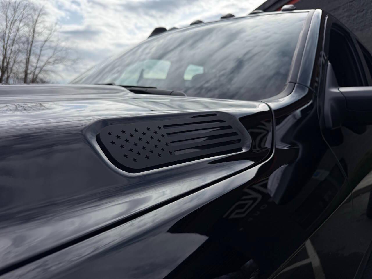 RAM 3500 Laramie Mega Cab 4WD DRW 2021