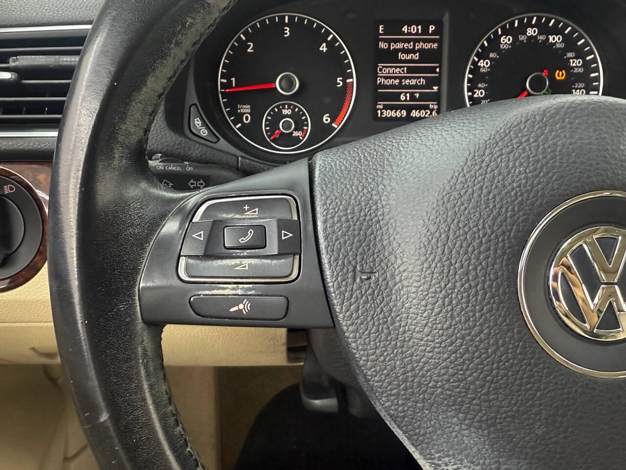 Volkswagen Passat 2.0L TDI SEL Premium 2013