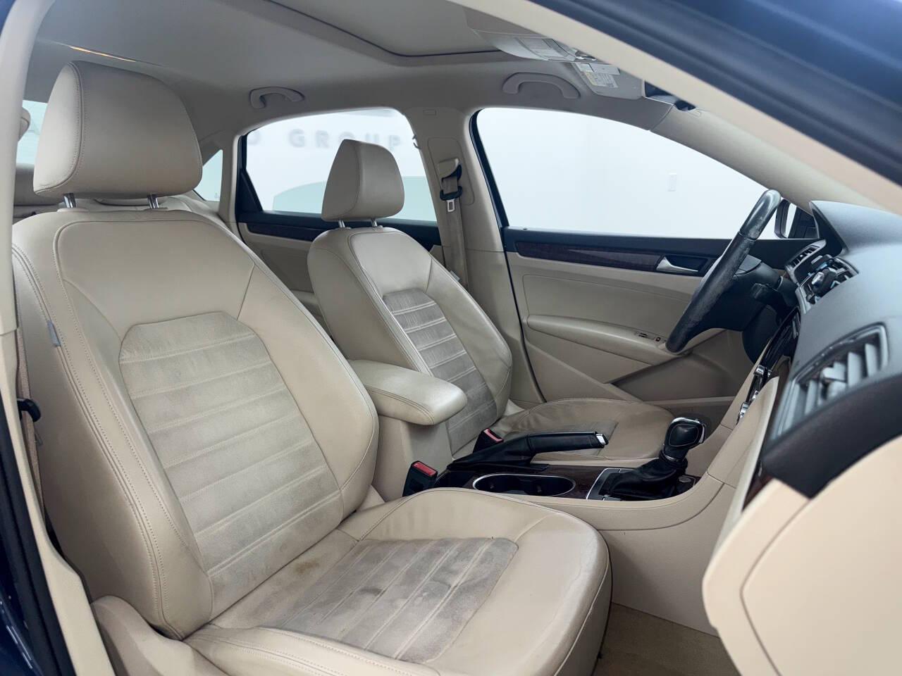 Volkswagen Passat 2.0L TDI SEL Premium 2013