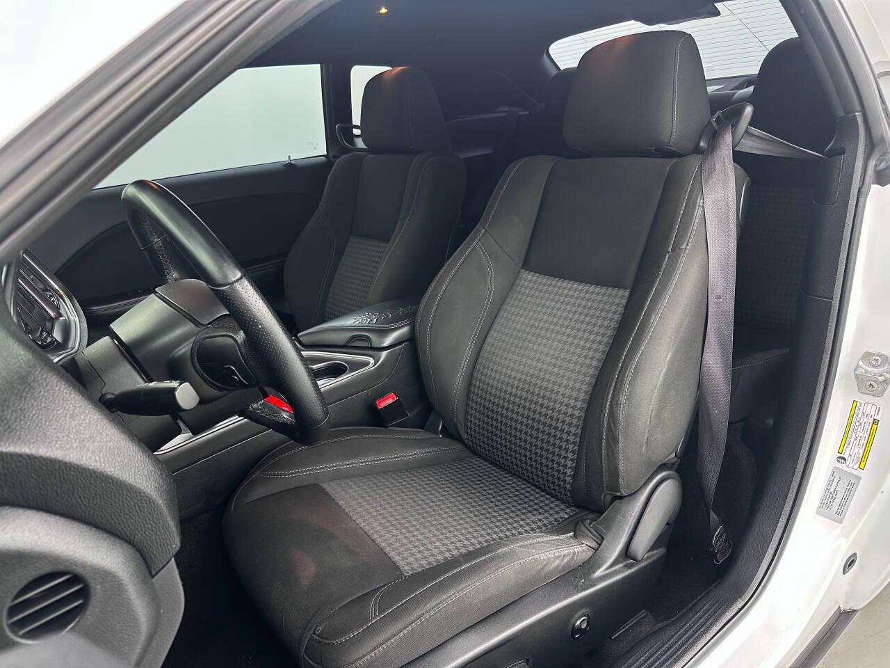 Dodge Challenger SXT 2017