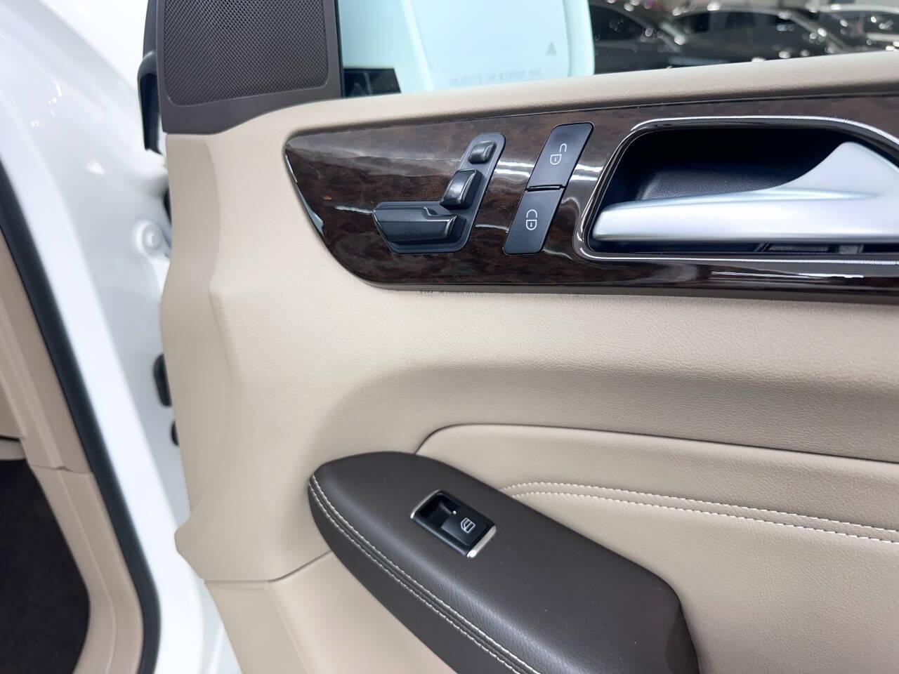 Mercedes-Benz M-Class ML350 4MATIC 2014