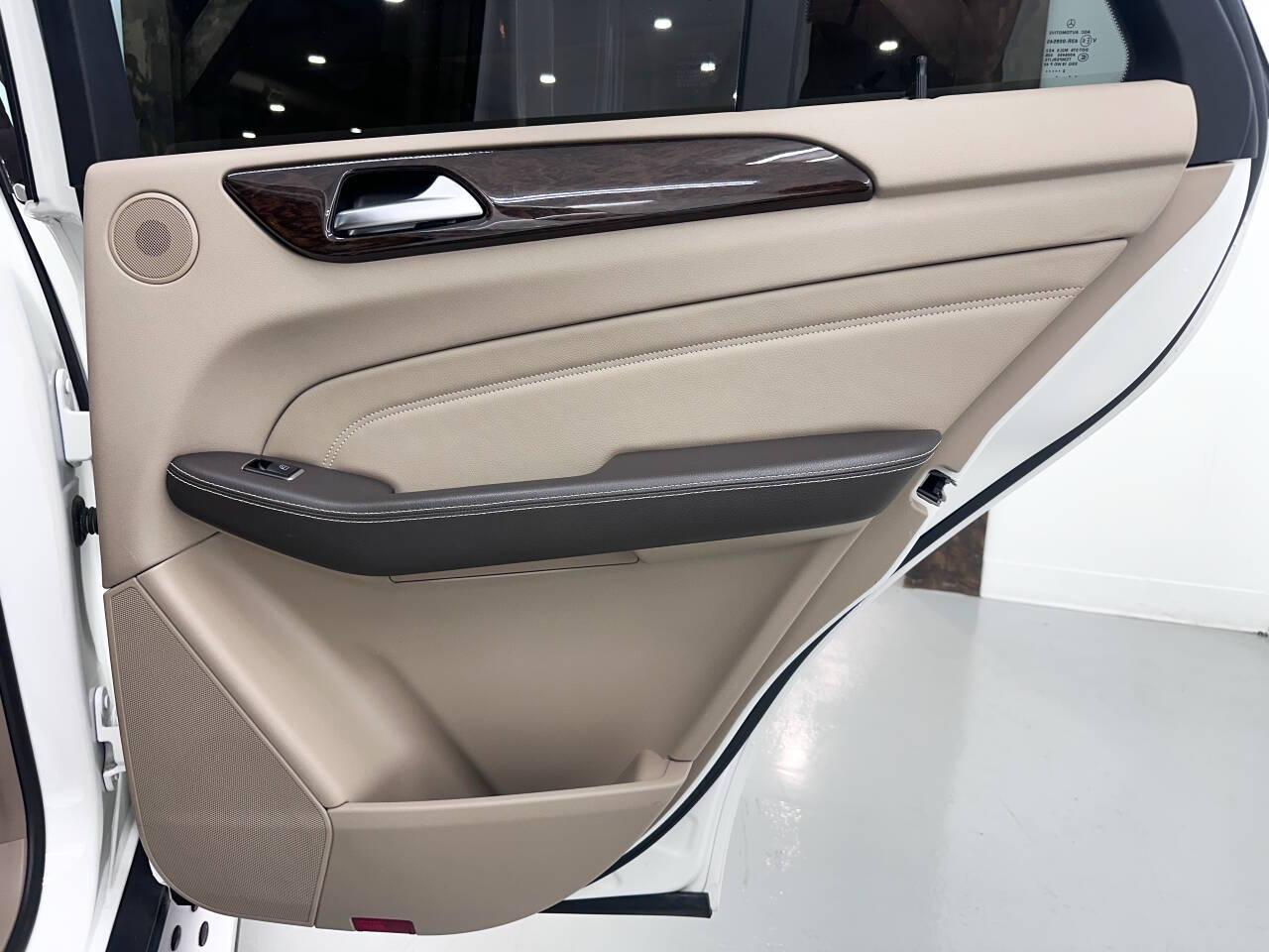 Mercedes-Benz M-Class ML350 4MATIC 2014