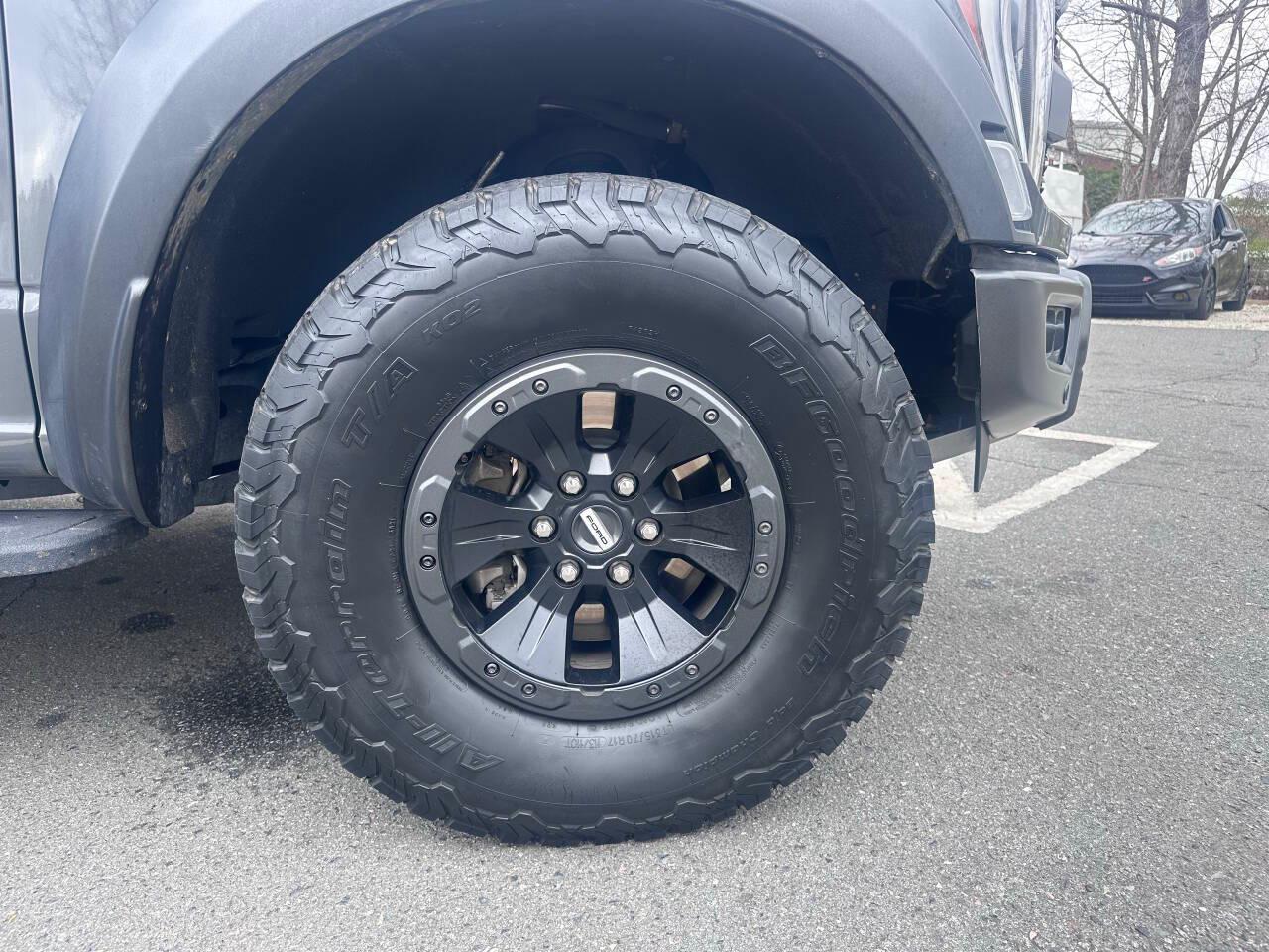 Ford F-150 Raptor SuperCrew 4WD 2021