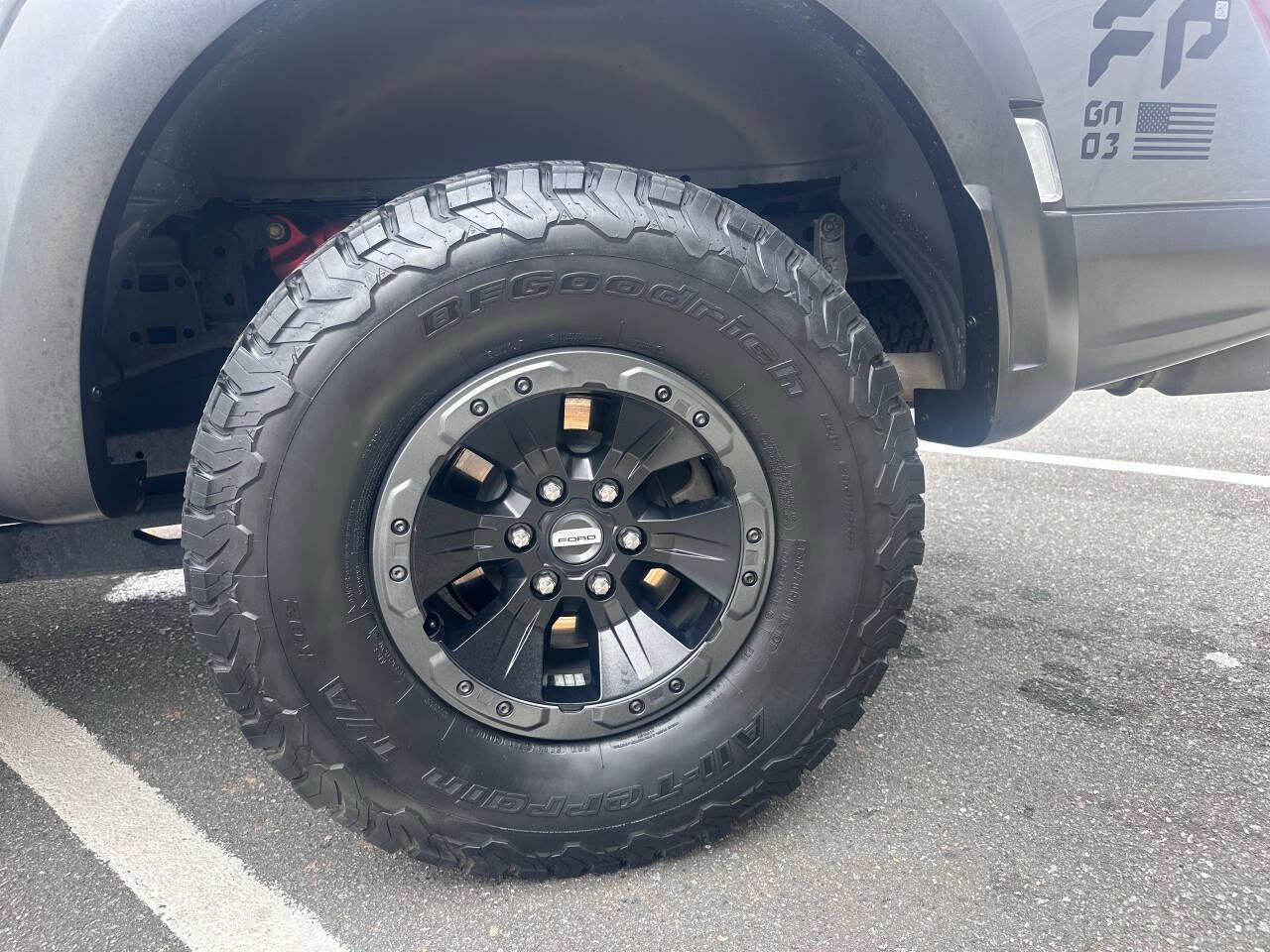 Ford F-150 Raptor SuperCrew 4WD 2021
