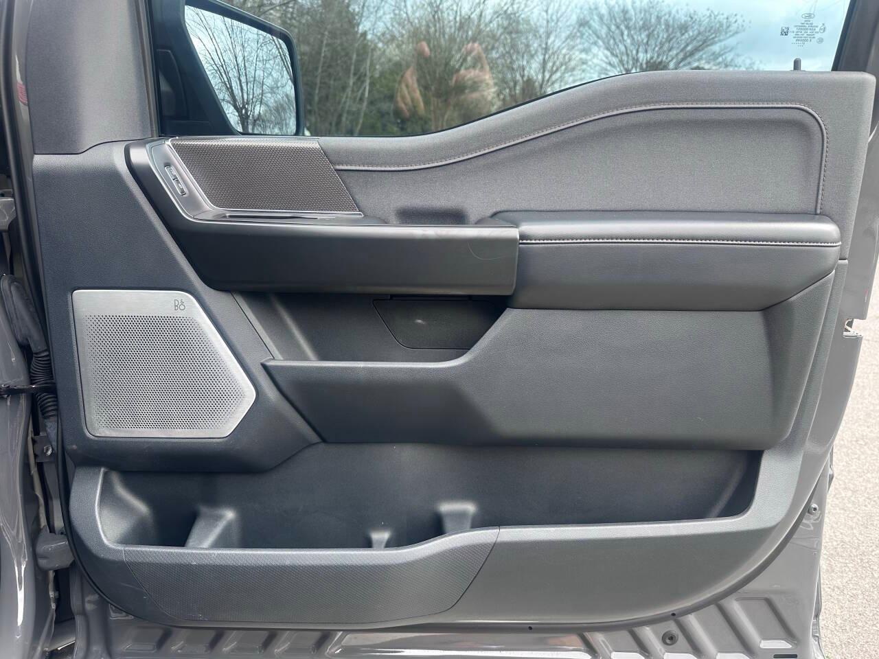 Ford F-150 Raptor SuperCrew 4WD 2021