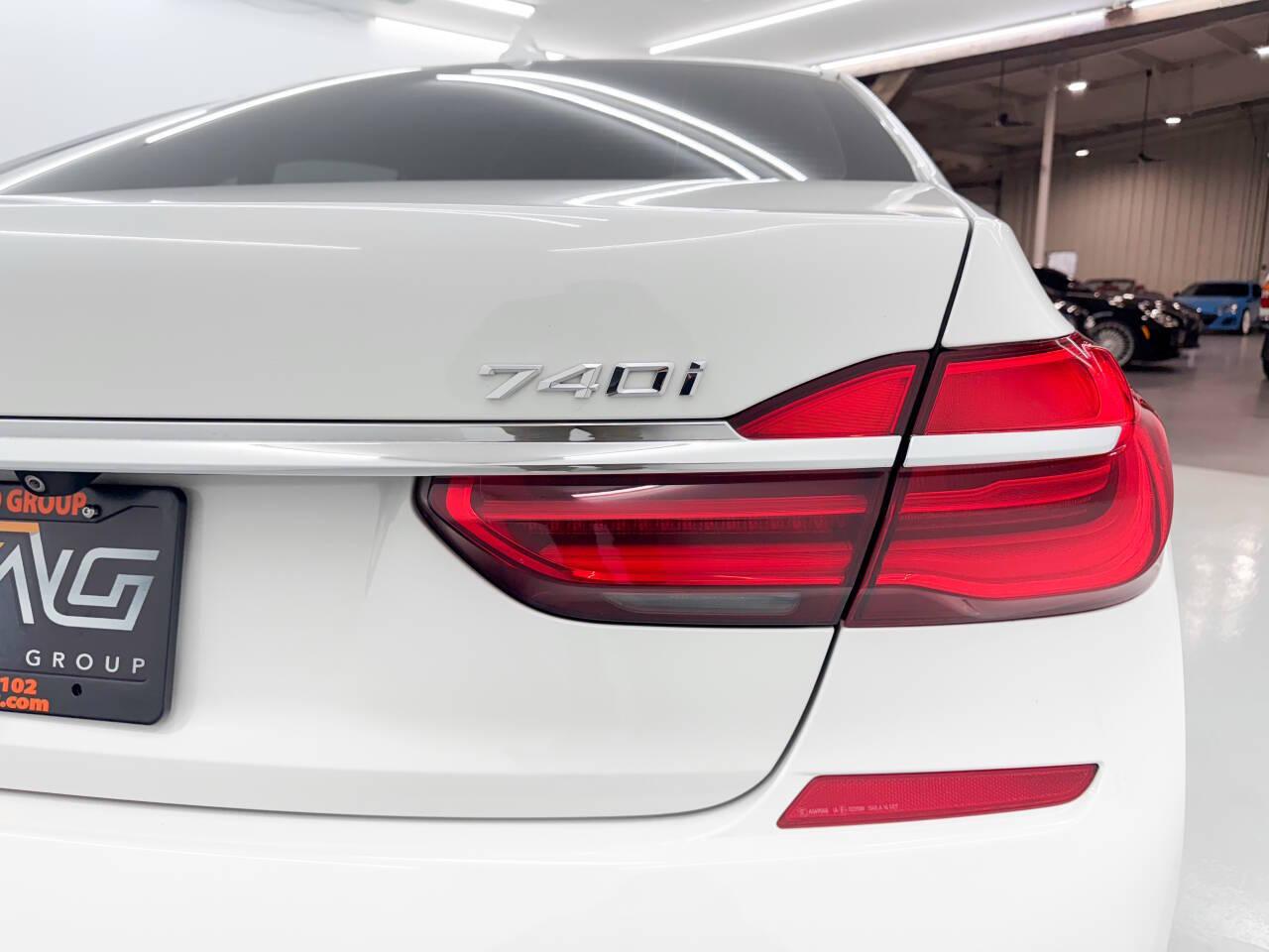 BMW 7-Series 740i 2018