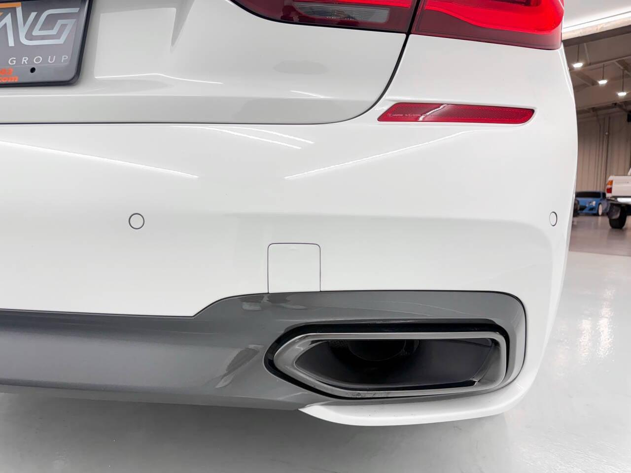 BMW 7-Series 740i 2018