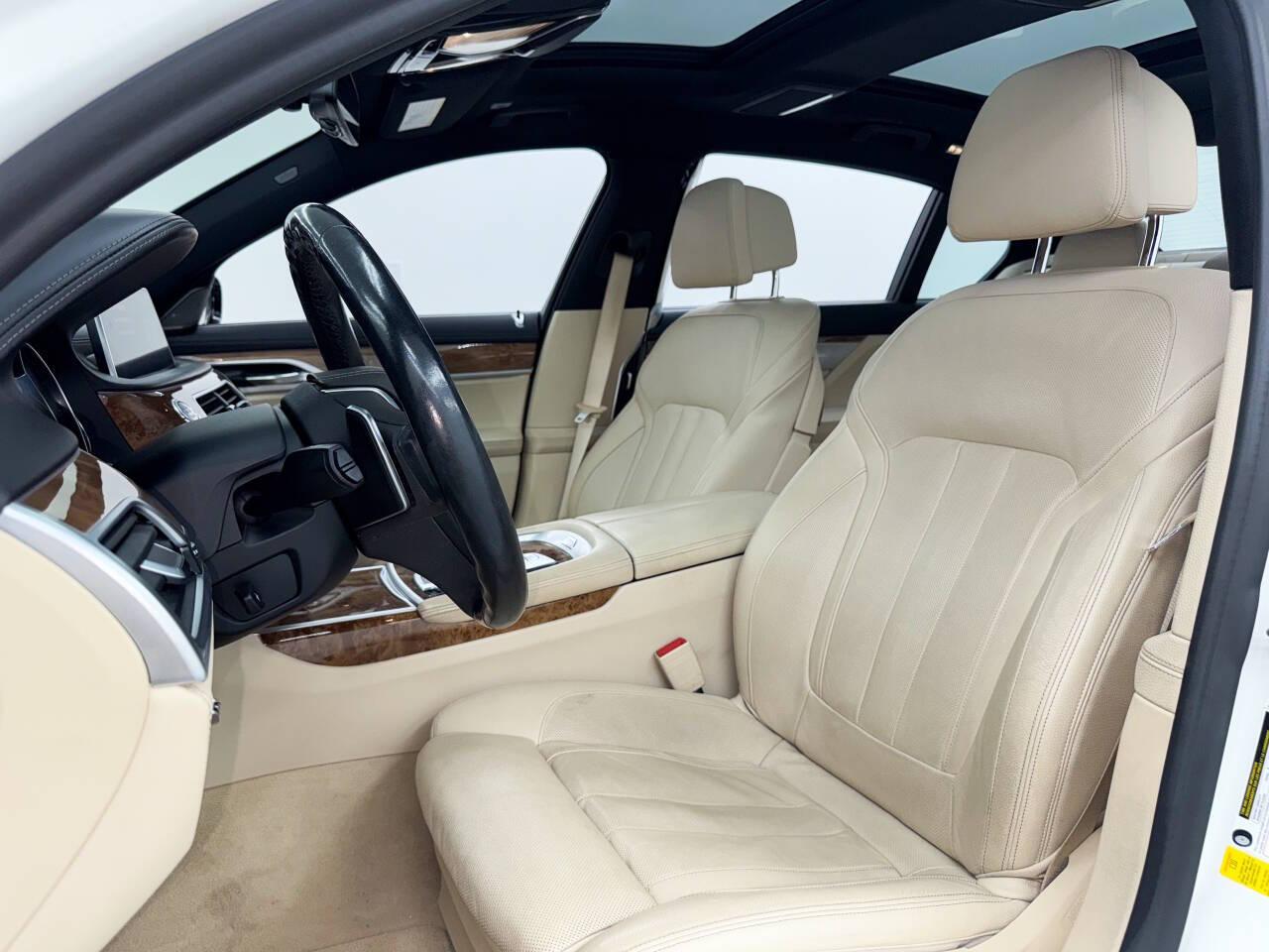 BMW 7-Series 740i 2018