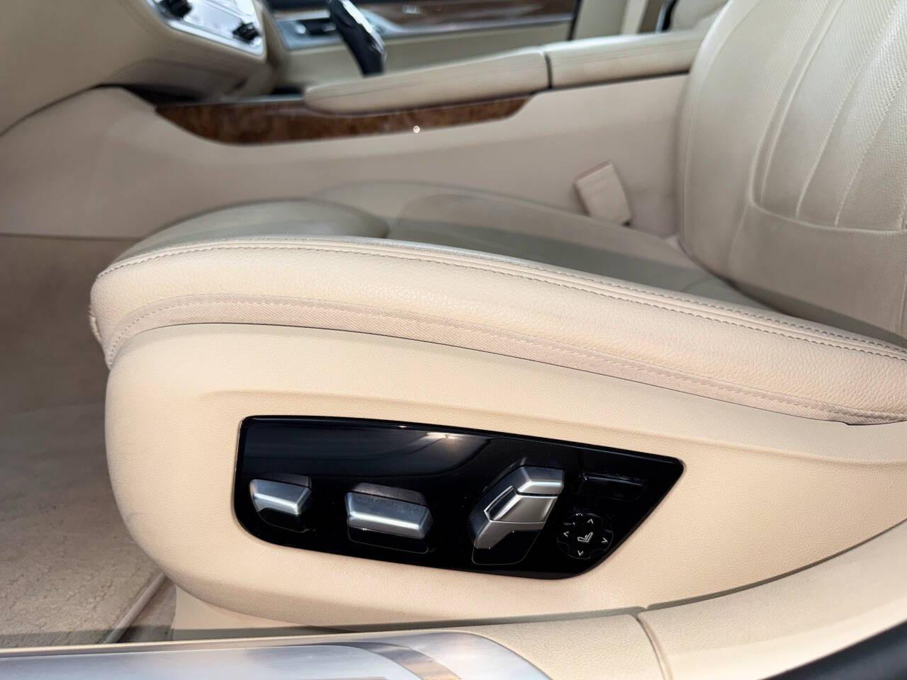 BMW 7-Series 740i 2018