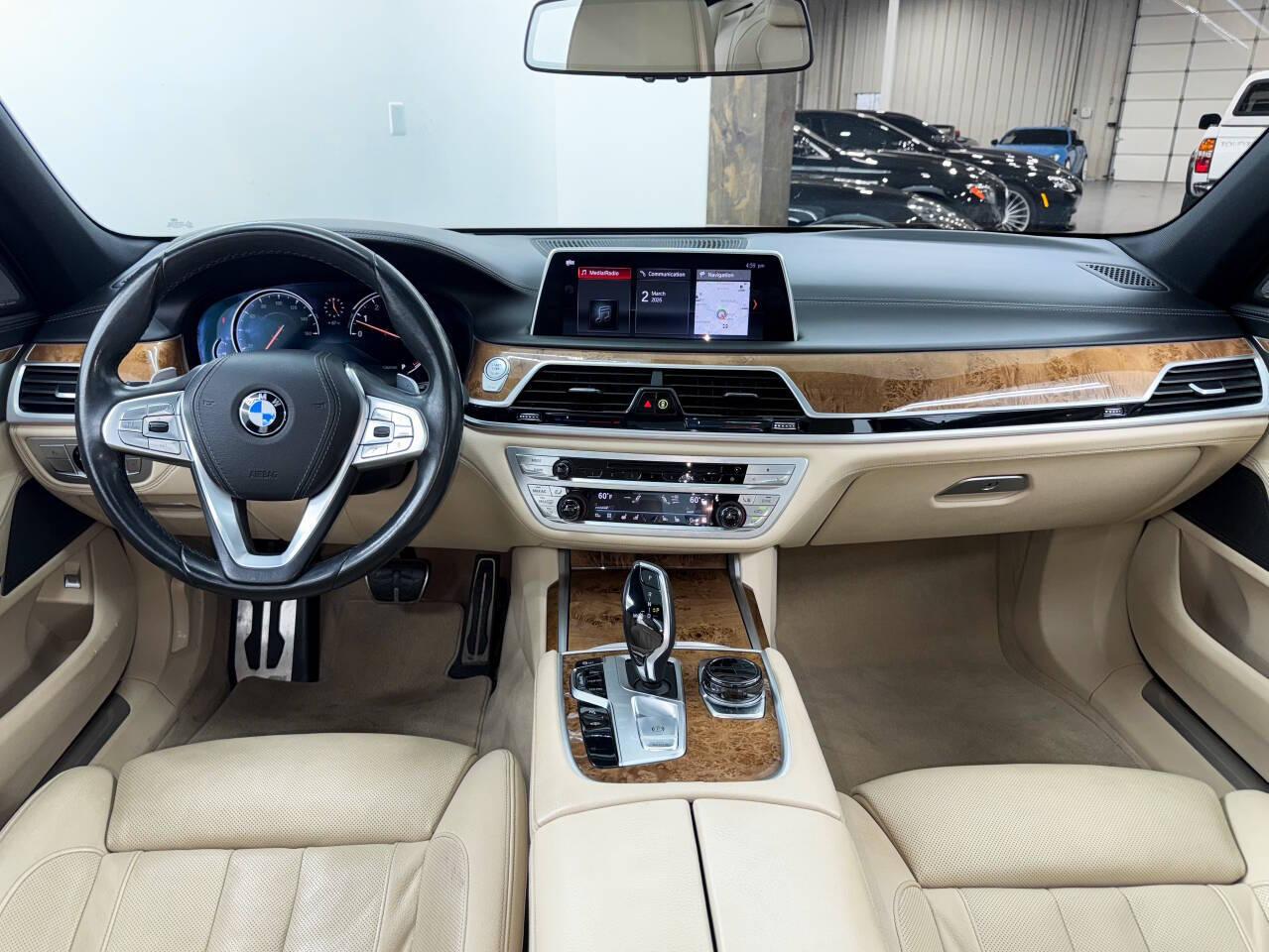 BMW 7-Series 740i 2018
