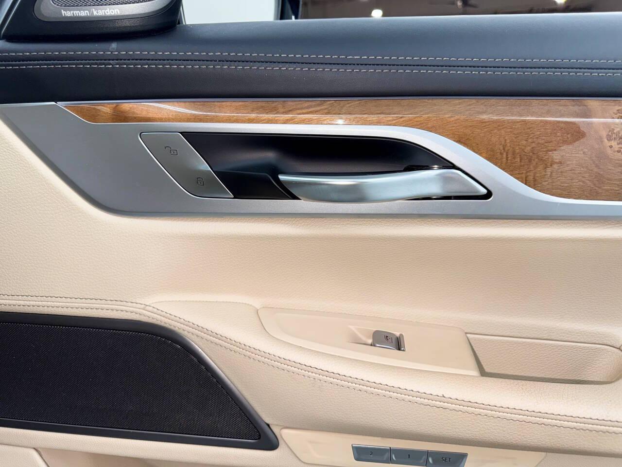 BMW 7-Series 740i 2018