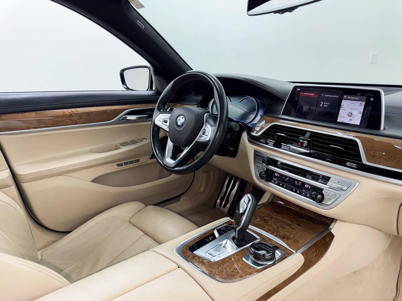 BMW 7-Series 740i 2018