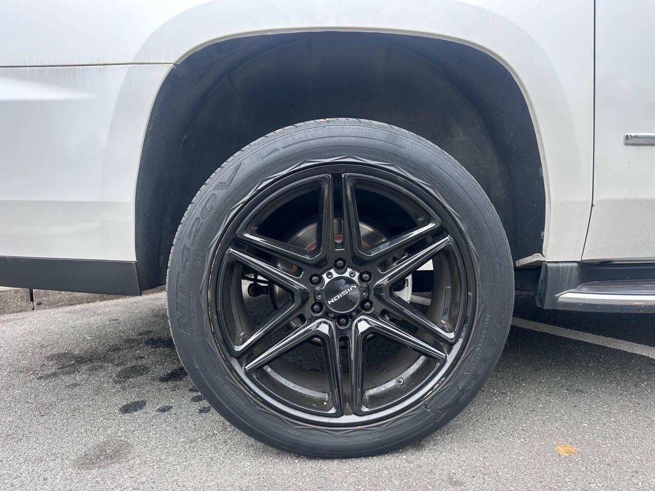 GMC Yukon XL Denali 4WD 2017