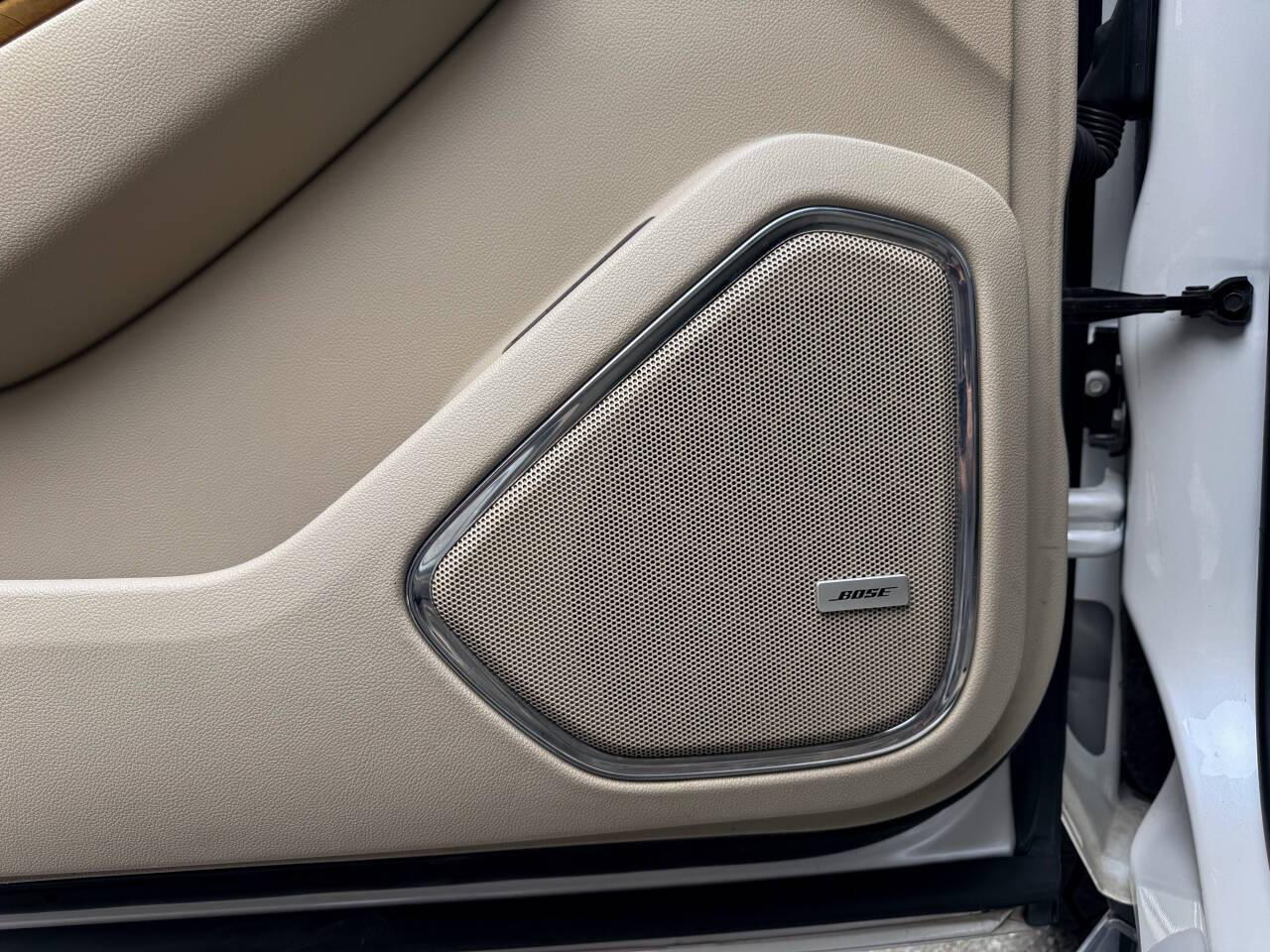 GMC Yukon XL Denali 4WD 2017