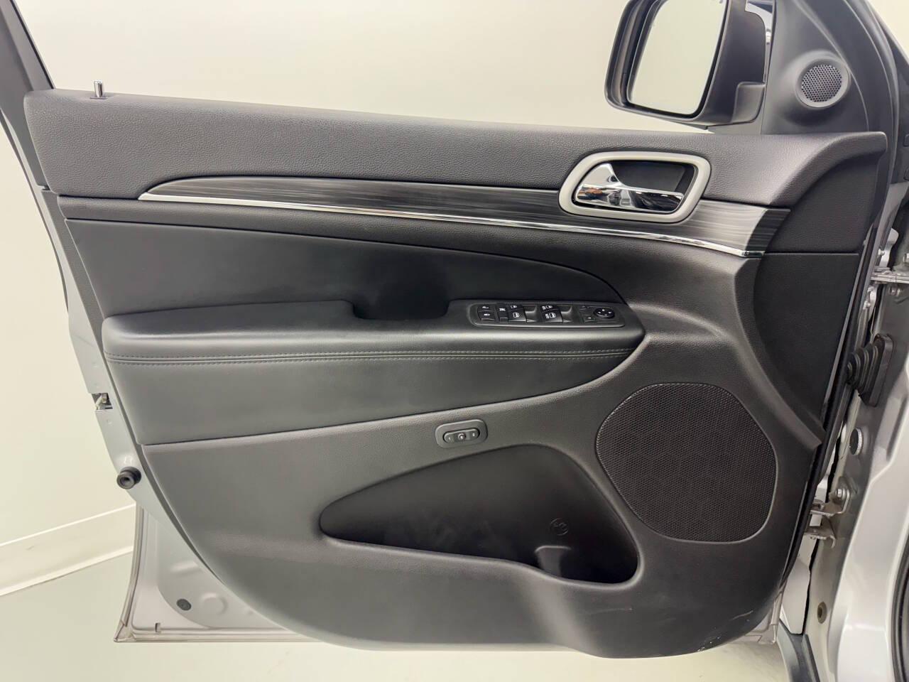 Jeep Grand Cherokee Limited 2WD 2019