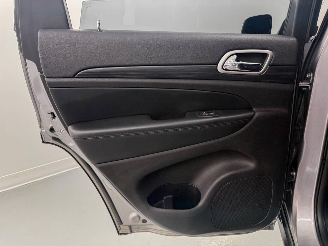 Jeep Grand Cherokee Limited 2WD 2019