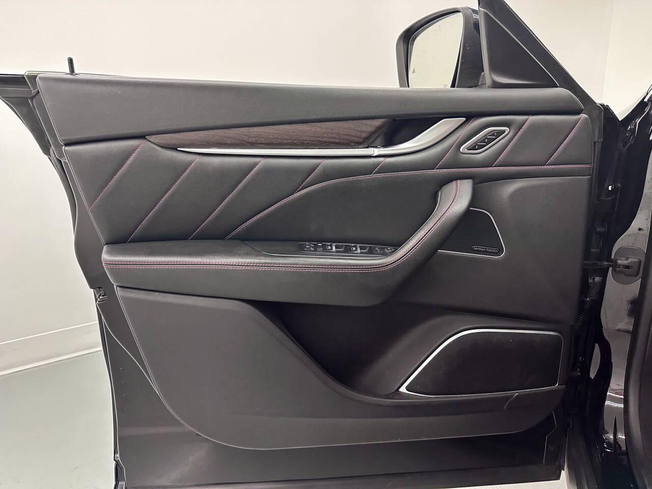 Maserati Levante Base 2019