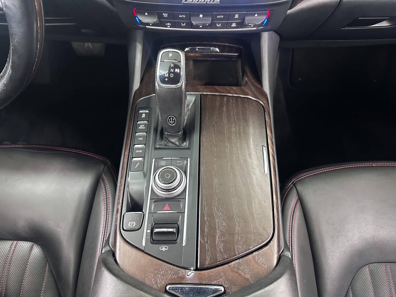 Maserati Levante Base 2019