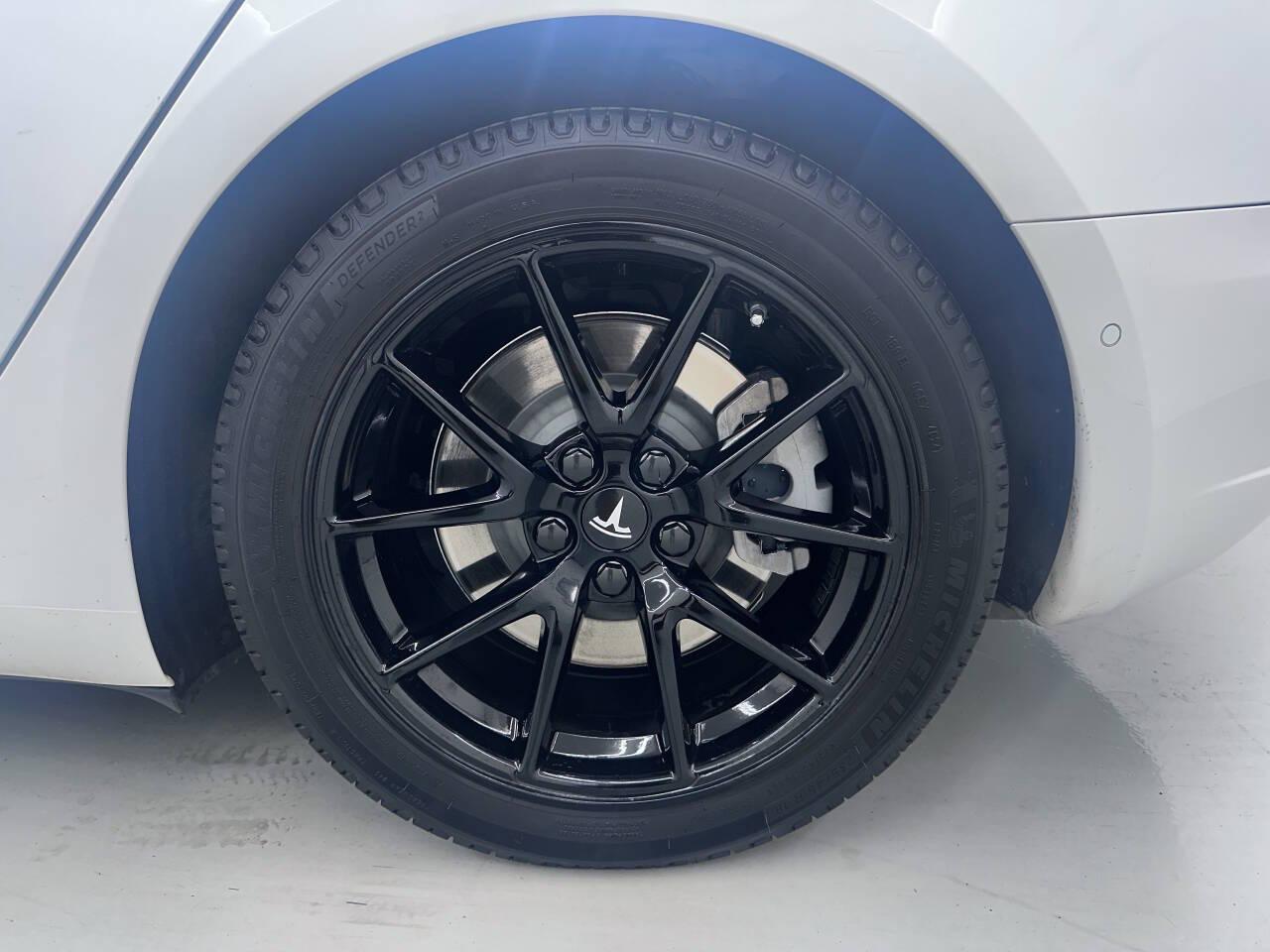 Tesla Model 3 Standard Range Plus 2021