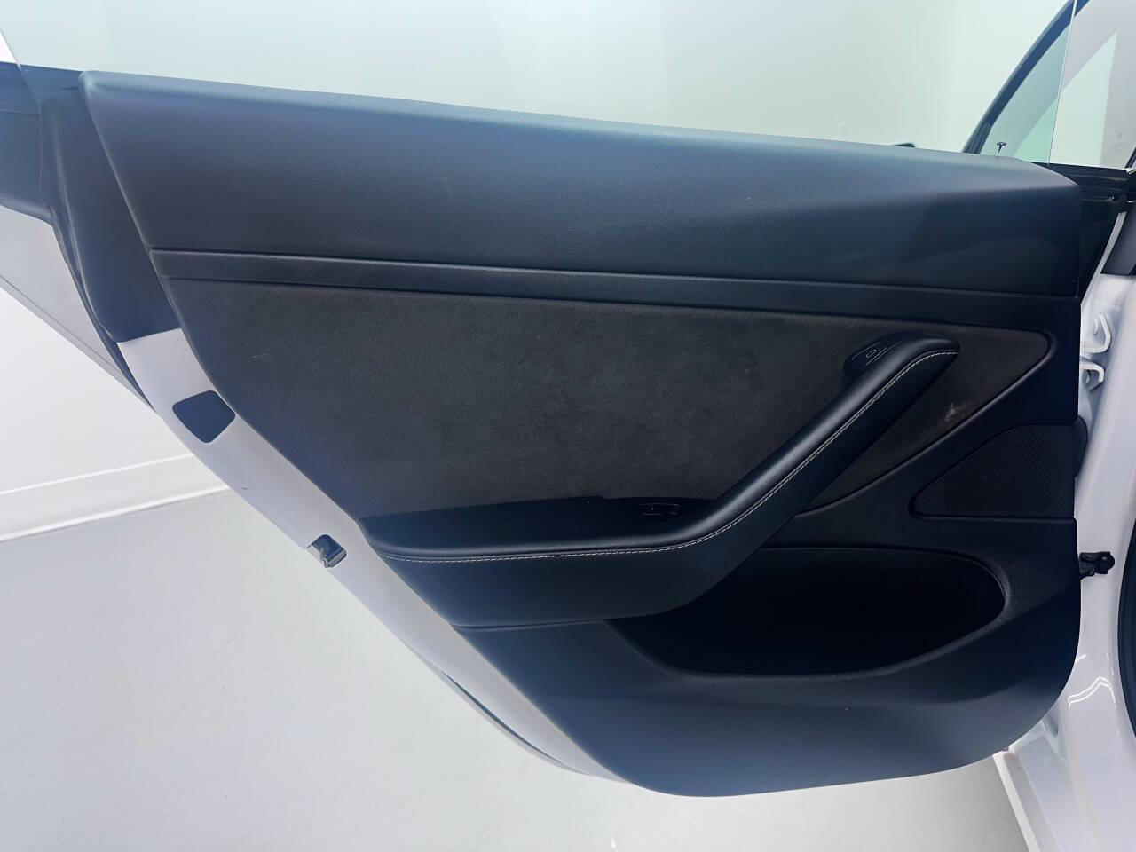 Tesla Model 3 Standard Range Plus 2021