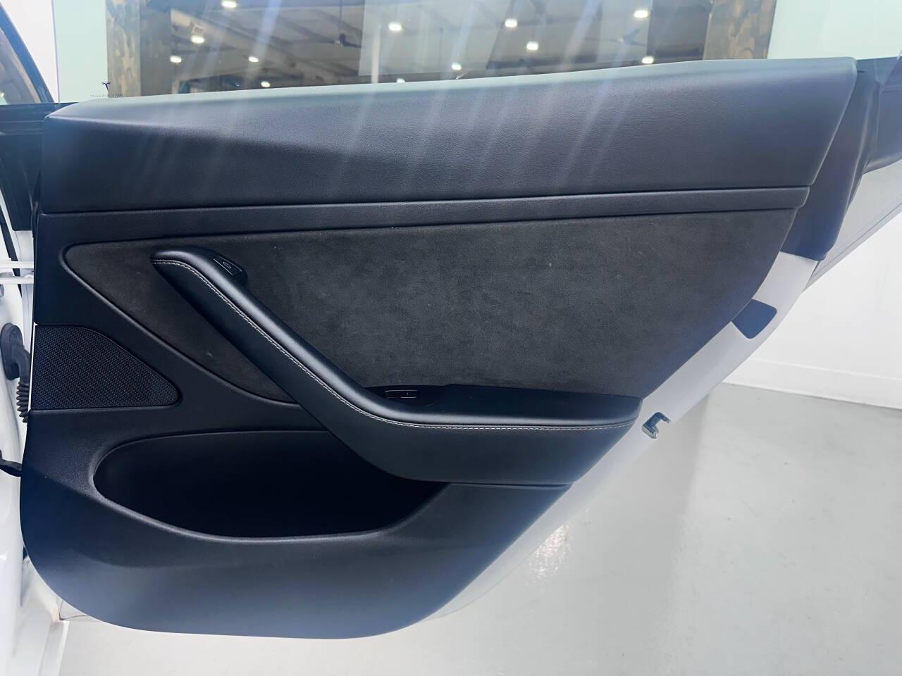 Tesla Model 3 Standard Range Plus 2021