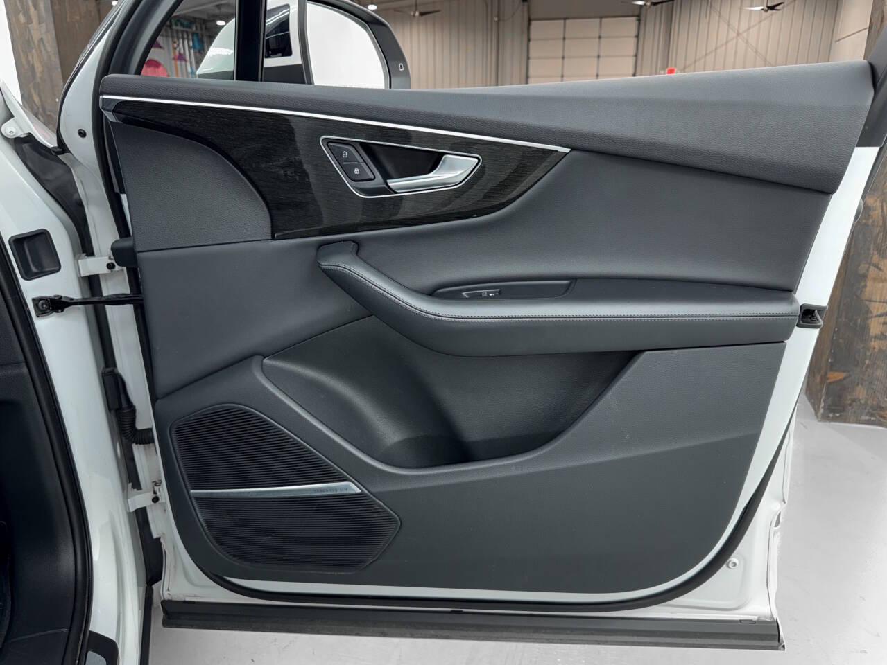 Audi Q7 Premium Plus 55 TFSI quattro 2021