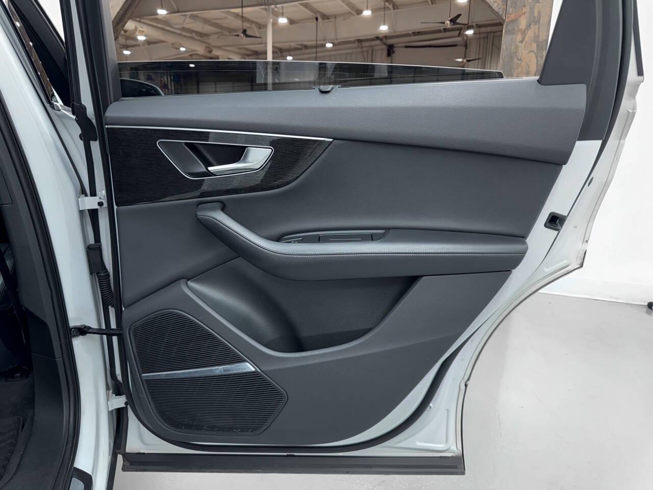 Audi Q7 Premium Plus 55 TFSI quattro 2021