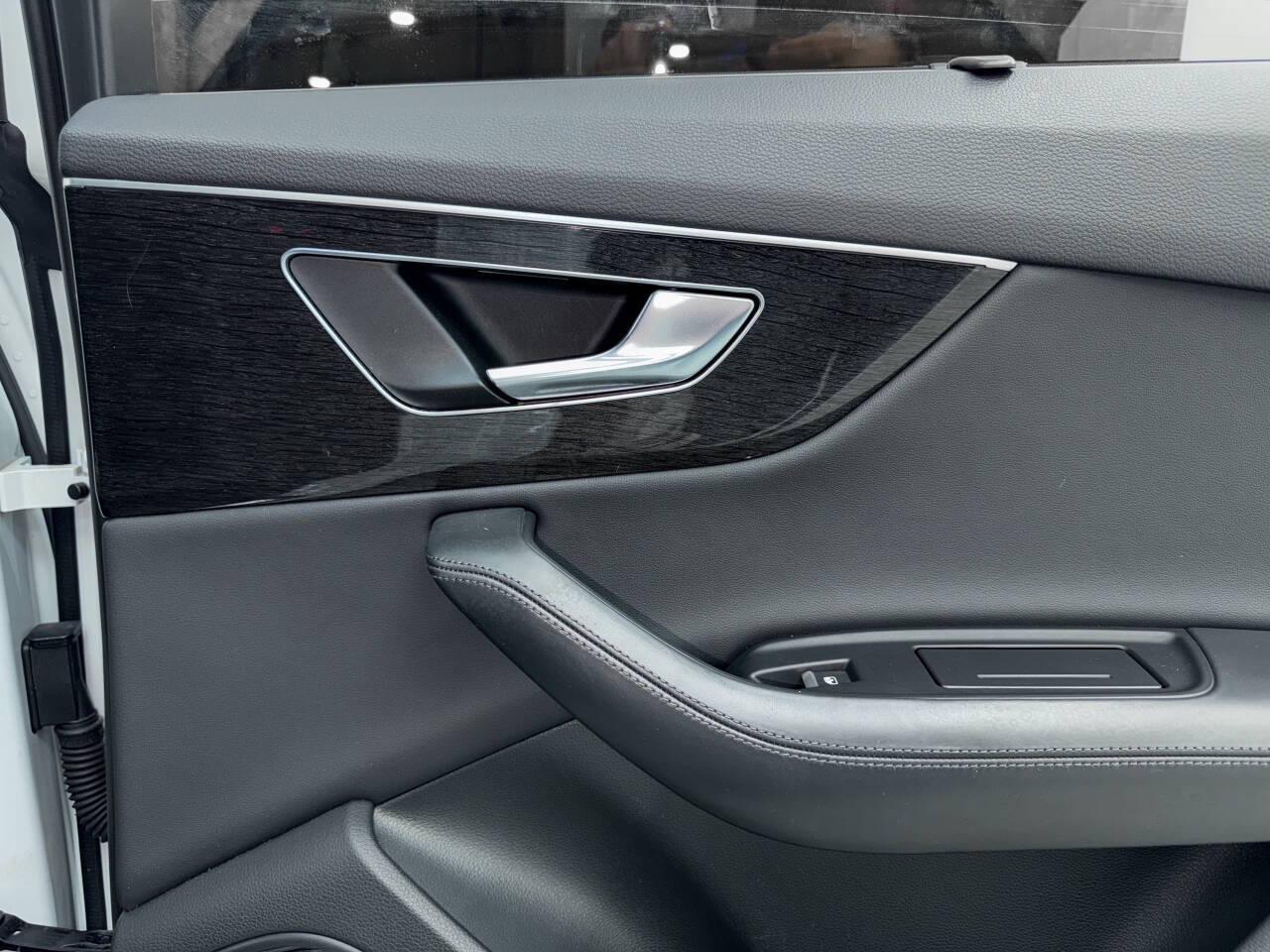 Audi Q7 Premium Plus 55 TFSI quattro 2021