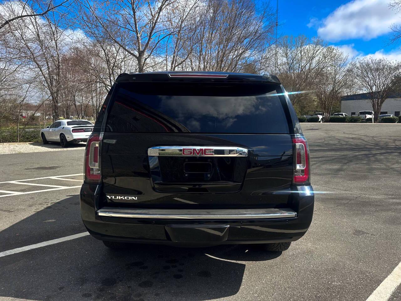GMC Yukon Denali 4WD 2016