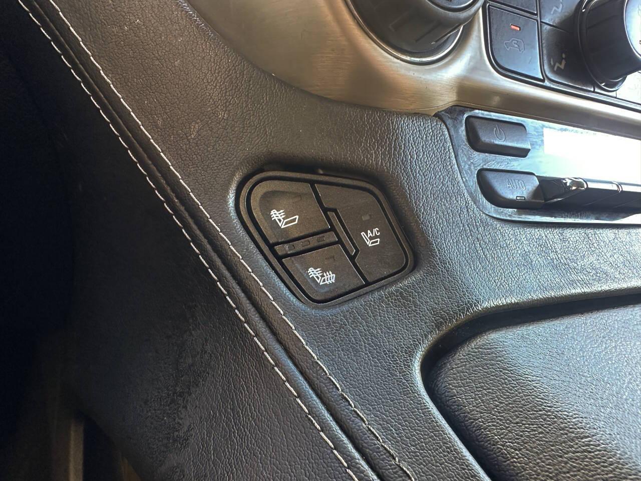 GMC Yukon Denali 4WD 2016