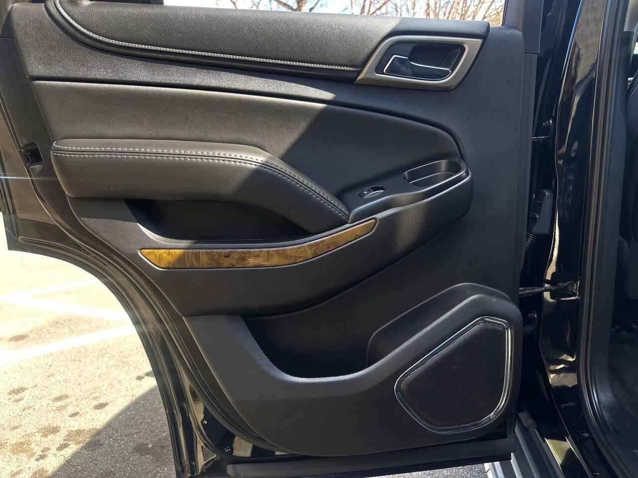 GMC Yukon Denali 4WD 2016