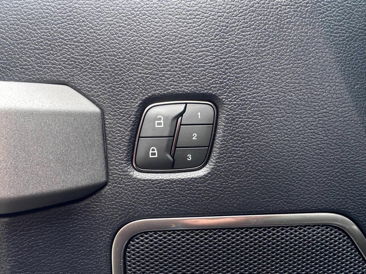 Ford F-150 Raptor SuperCrew 4WD 2019