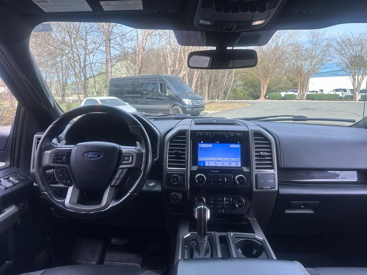 Ford F-150 Raptor SuperCrew 4WD 2019