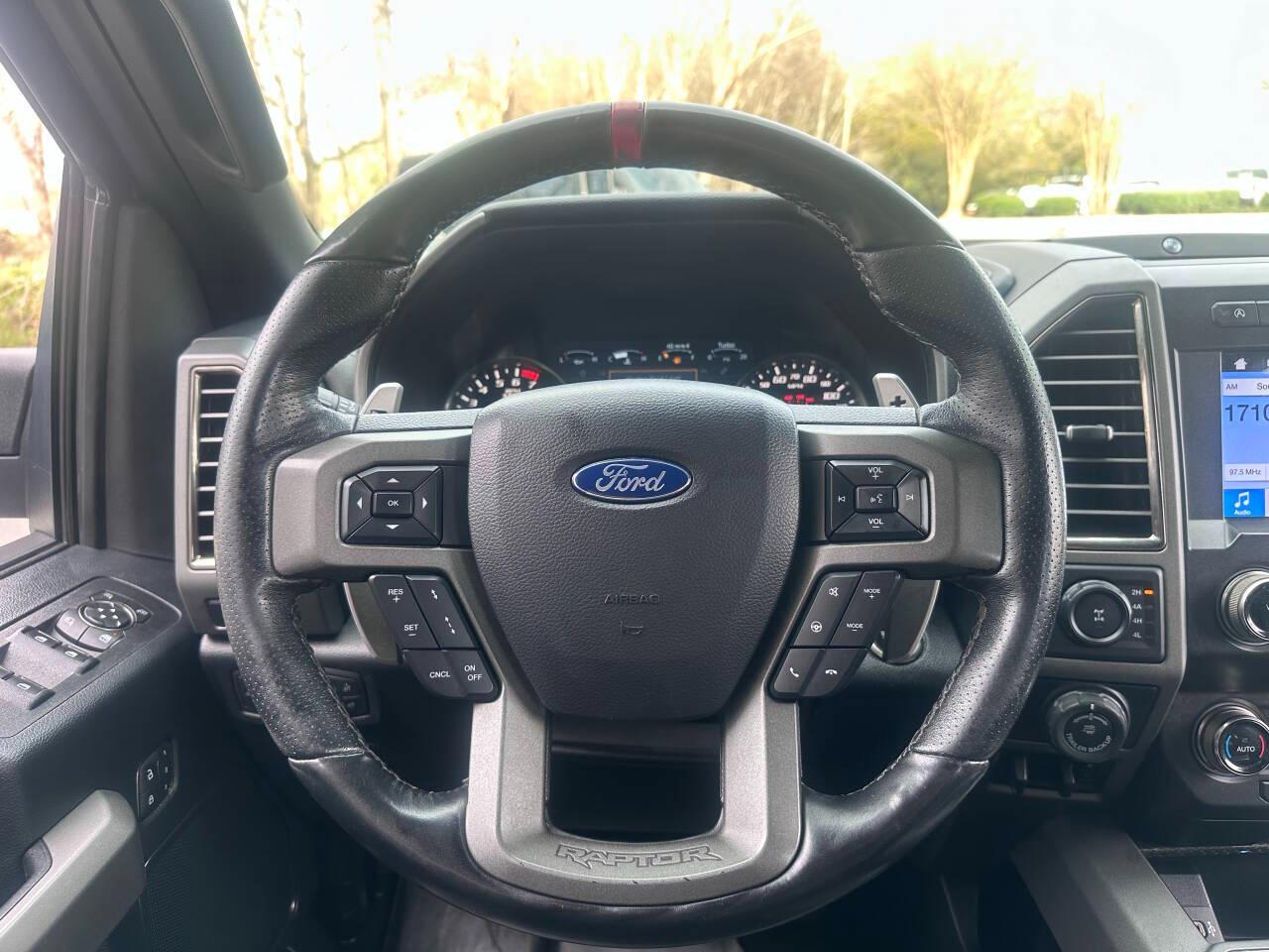 Ford F-150 Raptor SuperCrew 4WD 2019