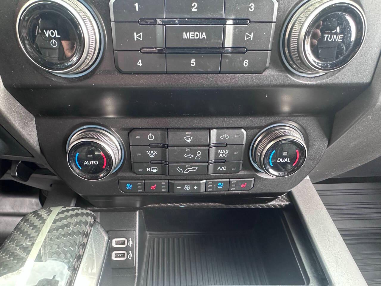 Ford F-150 Raptor SuperCrew 4WD 2019