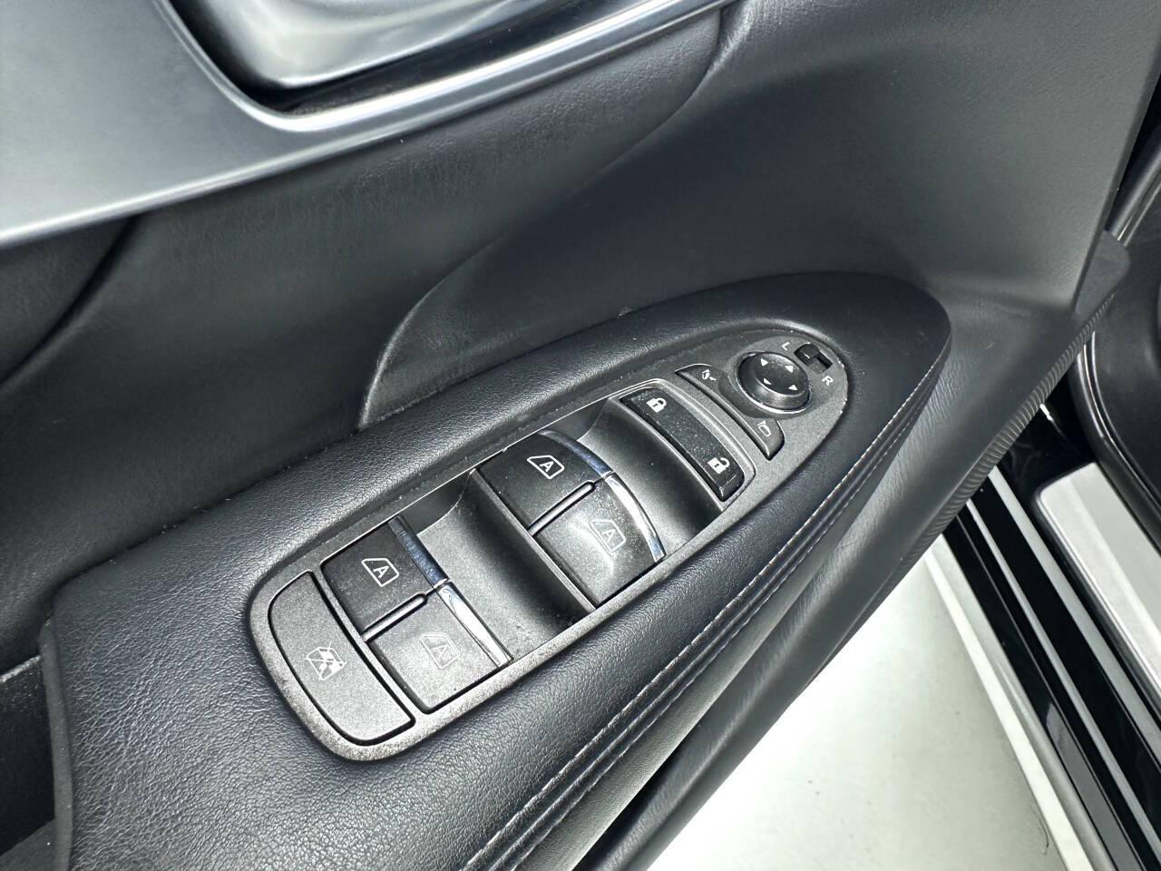 Infiniti Q70 L 3.7 2017